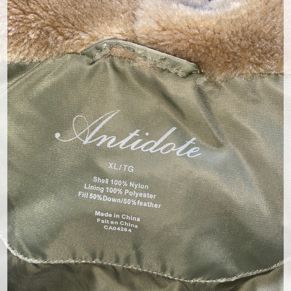 Women’s XL Antidote Jacket - Picture 3 of 3